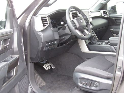 Certified 2026 Toyota Sequoia SR5 w/ TRD Off-Road Package AWD/4WD image 9