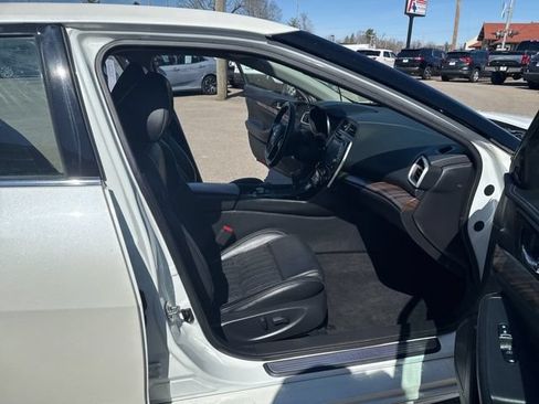 Used 2017 Nissan Maxima Platinum FWD image 13