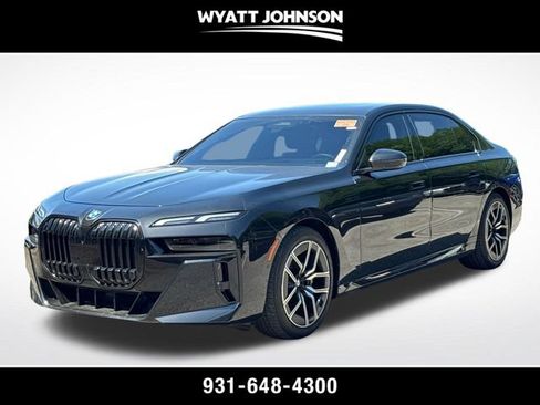 Used 2023 BMW 740i w/ Parking Assistance Package RWD image 1