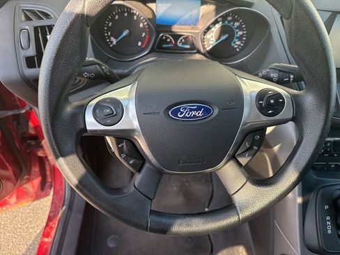 Used 2014 Ford Escape SE w/ SE Chrome Package image 10