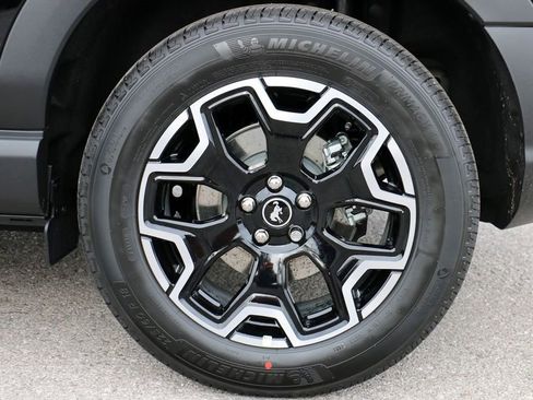 New 2025 Ford Bronco Sport Outer Banks w/ Outer Banks Tech Package+ AWD/4WD image 8