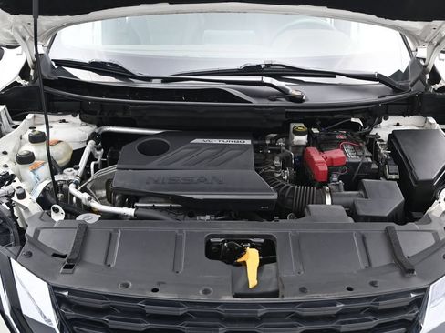 Used 2022 Nissan Rogue S FWD image 5