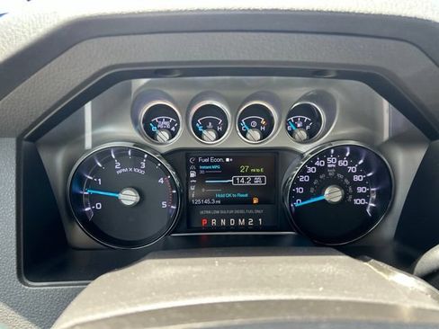 Used 2014 Ford F250 Lariat w/ Lariat Interior Package AWD/4WD image 10