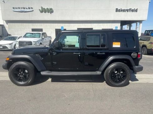 Certified 2022 Jeep Wrangler Unlimited Sport AWD/4WD image 2