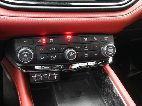 Used 2023 Dodge Durango SRT image 18