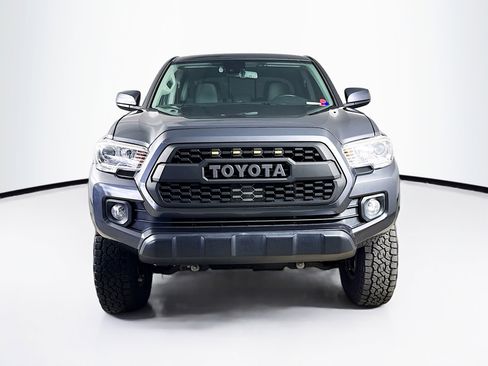 Used 2021 Toyota Tacoma SR5 image 3
