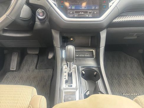 Used 2025 Subaru Ascent Premium AWD/4WD image 13
