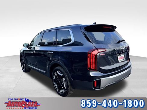 Used 2025 Kia Telluride S AWD/4WD image 2