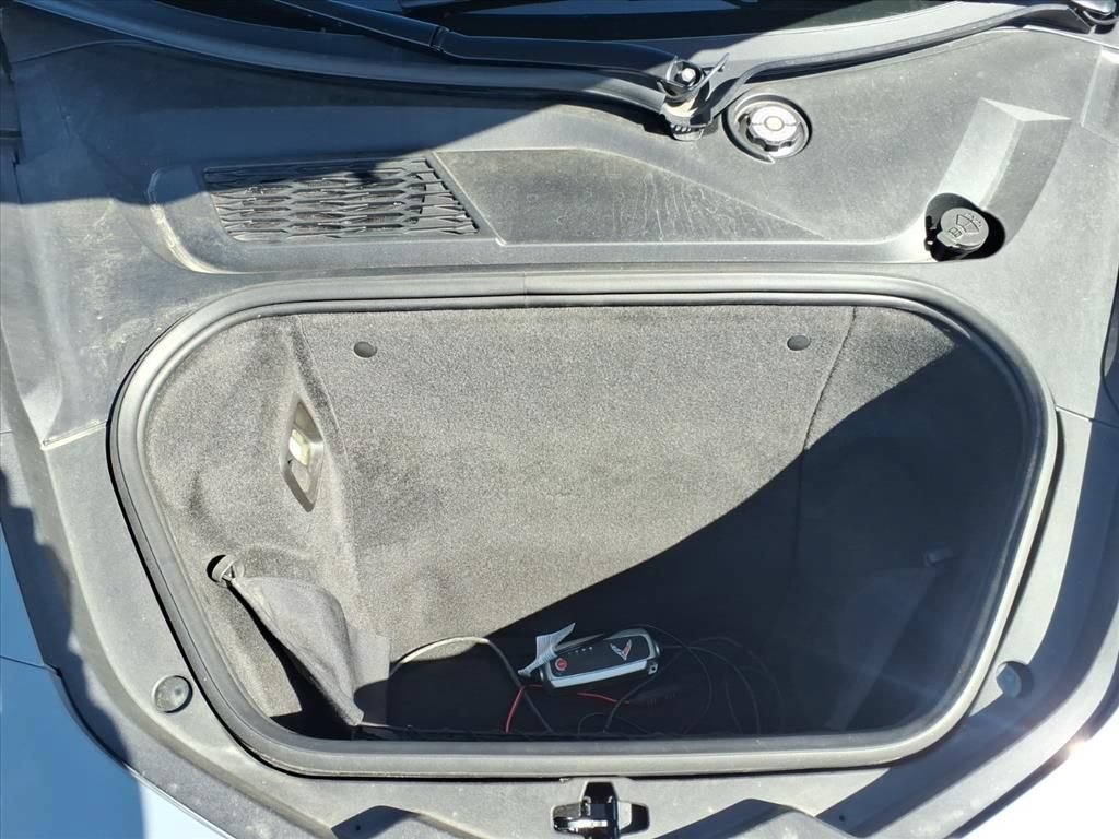 Used 2025 Chevrolet Corvette Stingray Preferred Conv w/ Z51 Performance Package RWD image 9