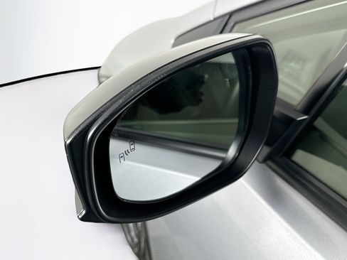 Used 2024 Toyota Prius XLE image 16