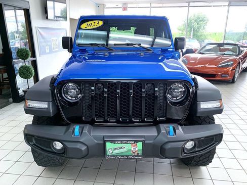 Used 2023 Jeep Wrangler Unlimited w/ Cold Weather Group AWD/4WD image 4