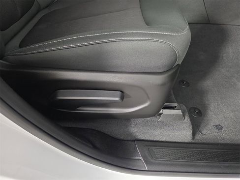 Used 2025 Jeep Grand Cherokee L Laredo image 44