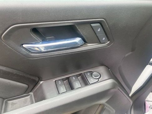 Used 2023 Chevrolet Colorado LT w/ LT Convenience Package II AWD/4WD image 12