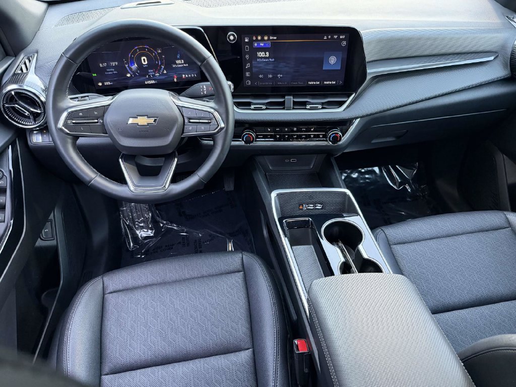 Used 2025 Chevrolet Equinox LT w/ Convenience Package II FWD image 16