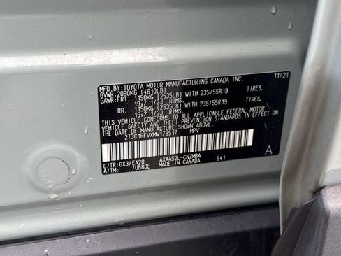 Used 2021 Toyota RAV4 XLE Premium image 35