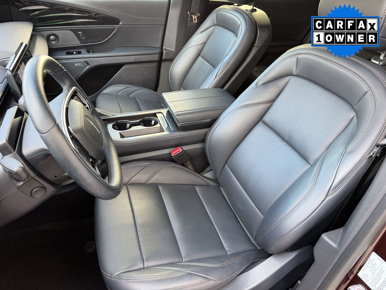 Used 2024 Lincoln Nautilus Premier w/ Equipment Group 102A AWD/4WD image 5