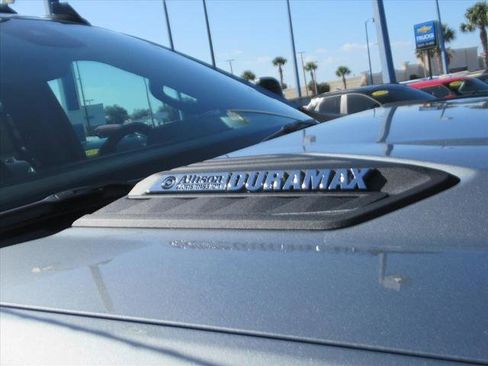 New 2026 Chevrolet Silverado 2500 ZR2 image 10