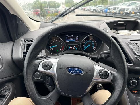 Used 2016 Ford Escape SE AWD/4WD image 8