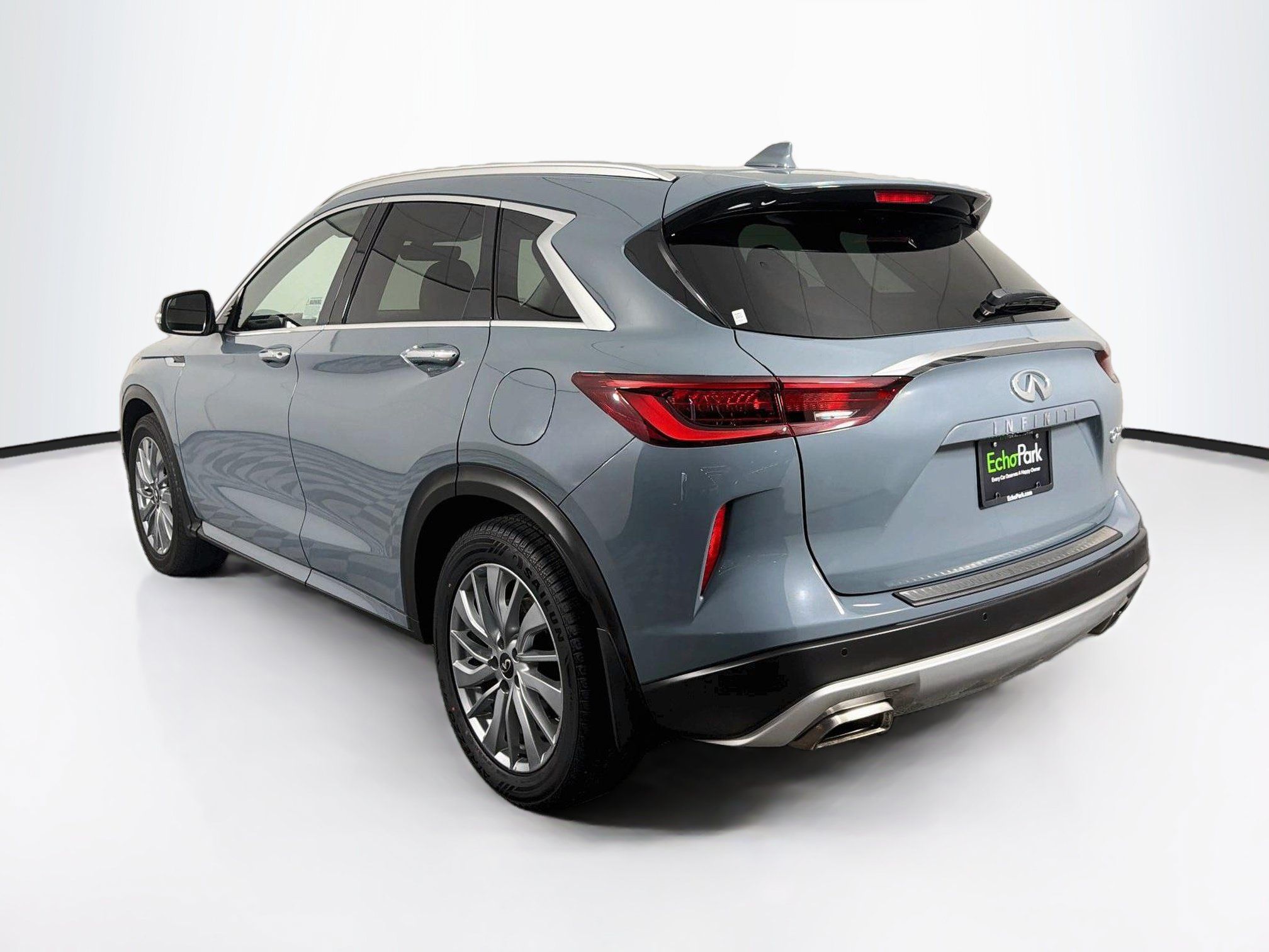 Used 2023 INFINITI QX50 Luxe FWD image 5