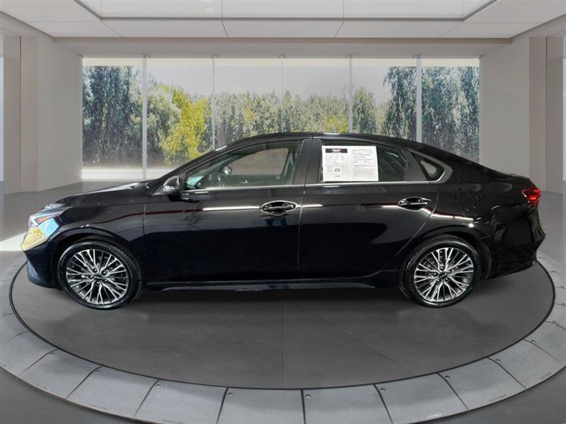 Used 2022 Kia Forte GT-Line FWD image 8