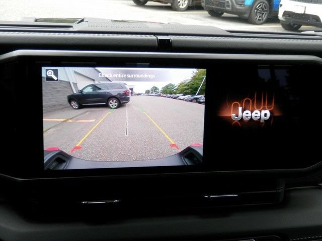 Used 2026 Jeep Gladiator Rubicon AWD/4WD image 33