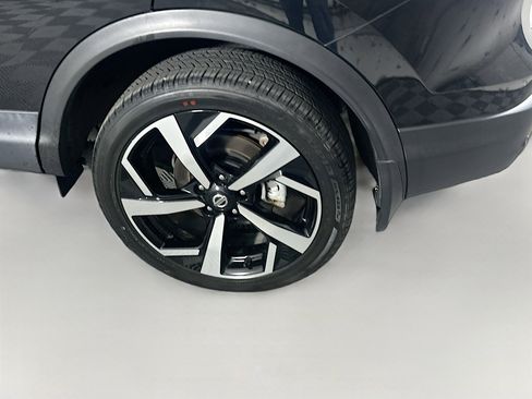 Used 2022 Nissan Rogue Sport SL image 11