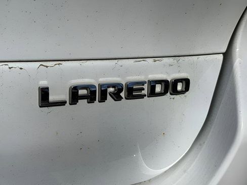 Used 2022 Jeep Grand Cherokee L Laredo w/ Luxury Tech Group I AWD/4WD image 20