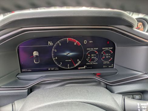 Used 2024 Nissan Z Performance w/ Heritage Edition image 18