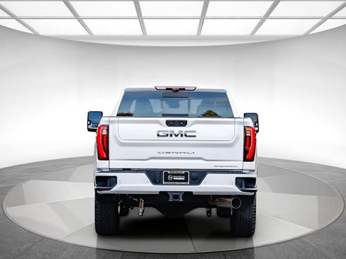 Used 2024 GMC Sierra 3500 Denali Ultimate image 3