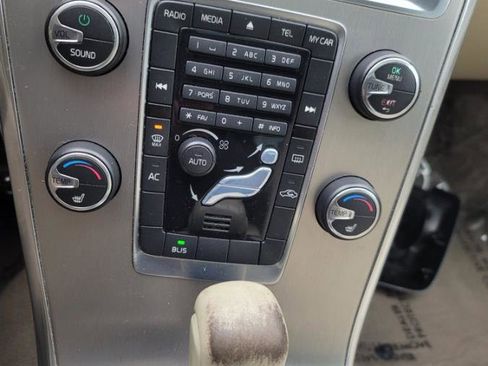 Used 2012 Volvo XC60 3.2 image 20