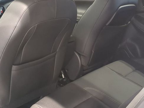 Used 2023 Buick Encore GX Select image 18