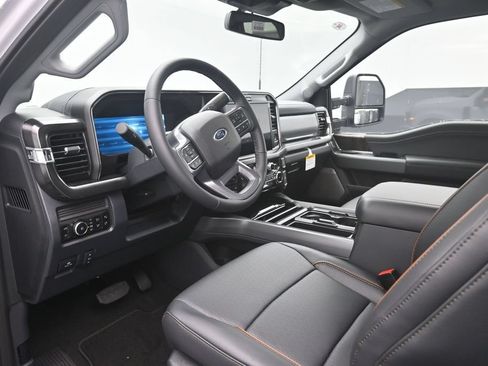 New 2026 Ford F250 Lariat w/ Black Appearance Package AWD/4WD image 19