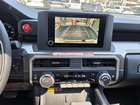 New 2026 Toyota Tacoma TRD Off-Road AWD/4WD image 17