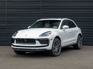 New 2025 Porsche Macan image 1