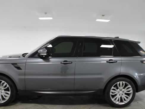 Used 2017 Land Rover Range Rover Sport SE AWD/4WD image 6