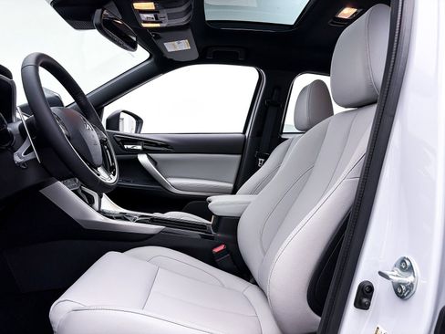 New 2026 Mitsubishi Eclipse Cross SEL AWD/4WD image 9
