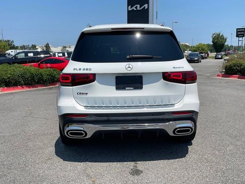 Used 2021 Mercedes-Benz GLB 250 4MATIC image 6