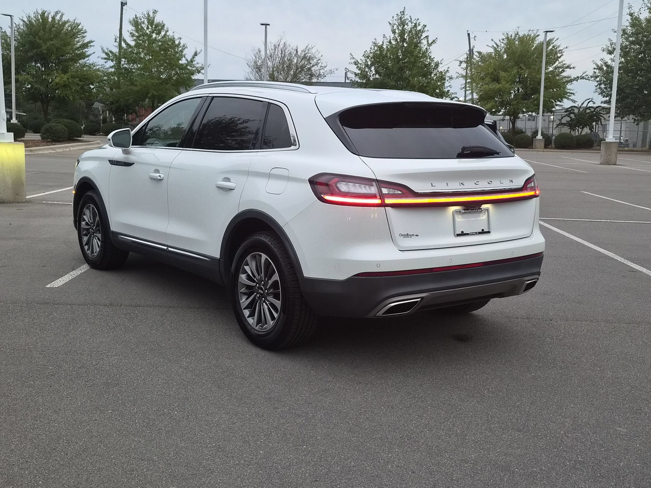 Used 2021 Lincoln Nautilus AWD w/ Equipment Group 101A image 6