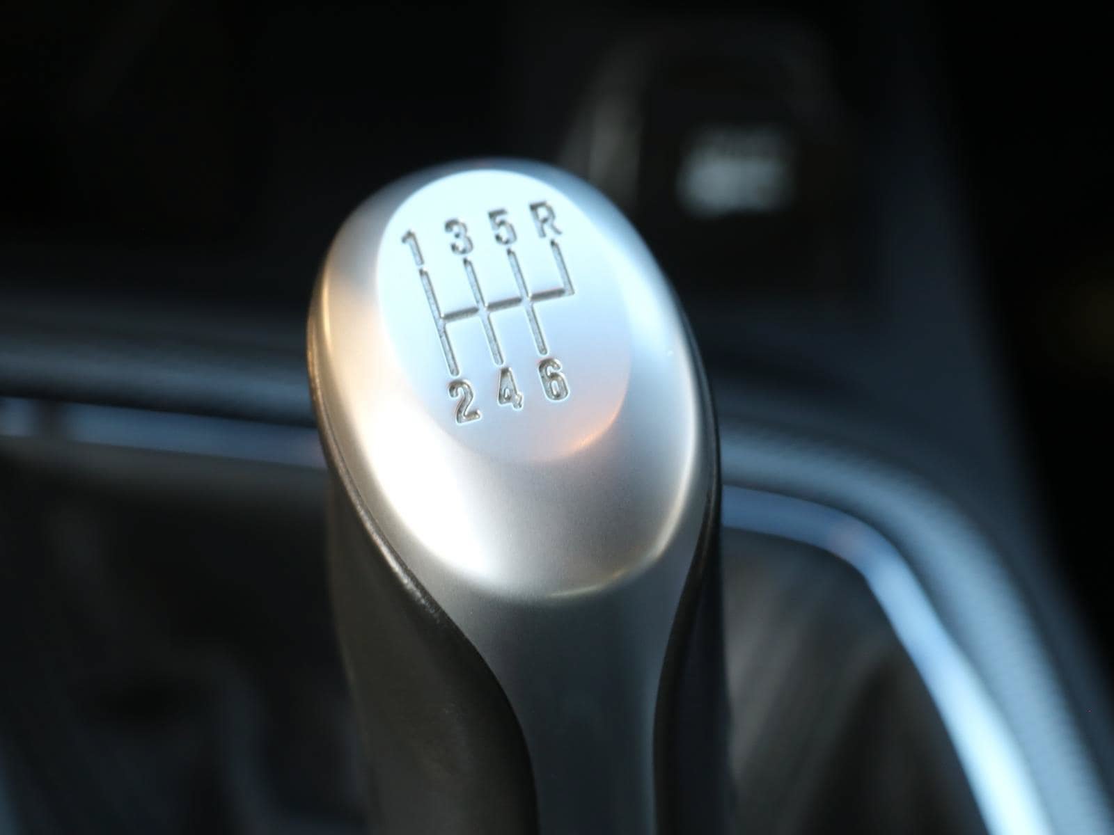 Used 2012 Dodge Challenger R/T RWD image 15