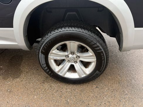 Used 2013 RAM 1500 Laramie w/ Convenience Group image 17