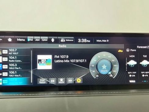 Used 2024 Genesis G80 image 47