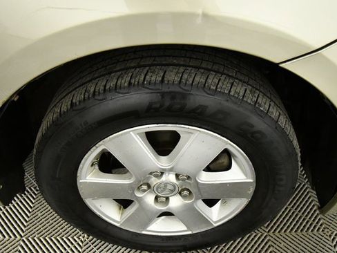 Used 2008 Toyota Sienna Sienna Passenger Van image 18