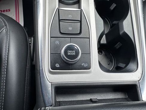 Certified 2023 Ford Explorer XLT w/ Equipment Group 202A AWD/4WD image 19