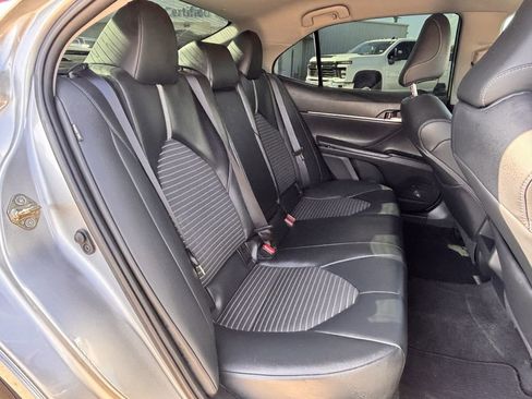 Used 2020 Toyota Camry SE w/ Convenience Package FWD image 25
