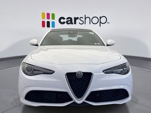 Used 2022 Alfa Romeo Giulia Ti AWD/4WD image 8