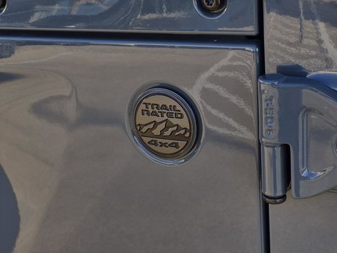 Used 2024 Jeep Wrangler Sport S image 10