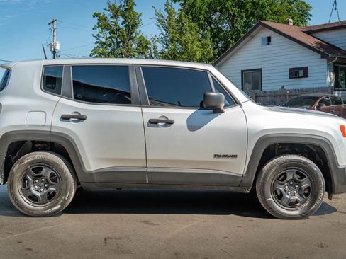 Used 2017 Jeep Renegade Sport w/ Power & Air Group AWD/4WD image 5