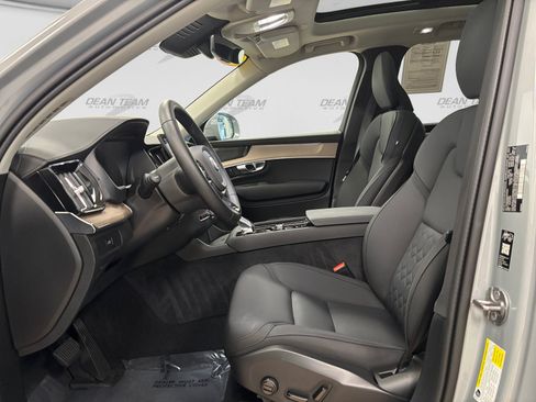 Used 2026 Volvo XC90 B6 Plus AWD/4WD image 9