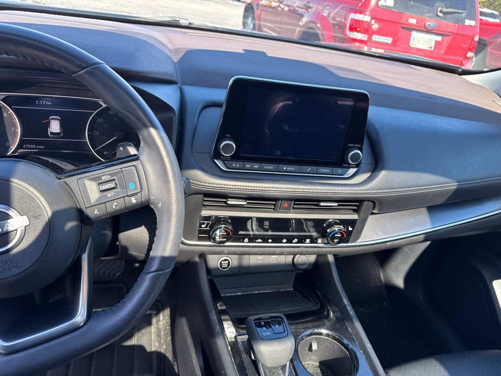 Certified 2023 Nissan Rogue SV w/ SV Premium B Package AWD/4WD image 13