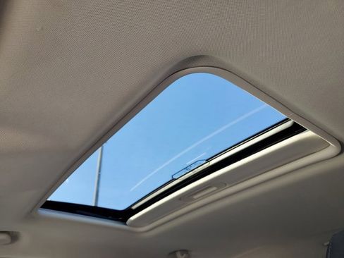 Certified 2021 Ford EcoSport SE image 19